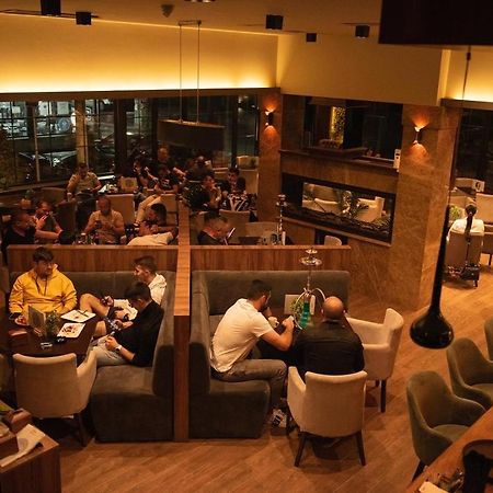 Griffon Bar Food Apartments Струга Екстер'єр фото