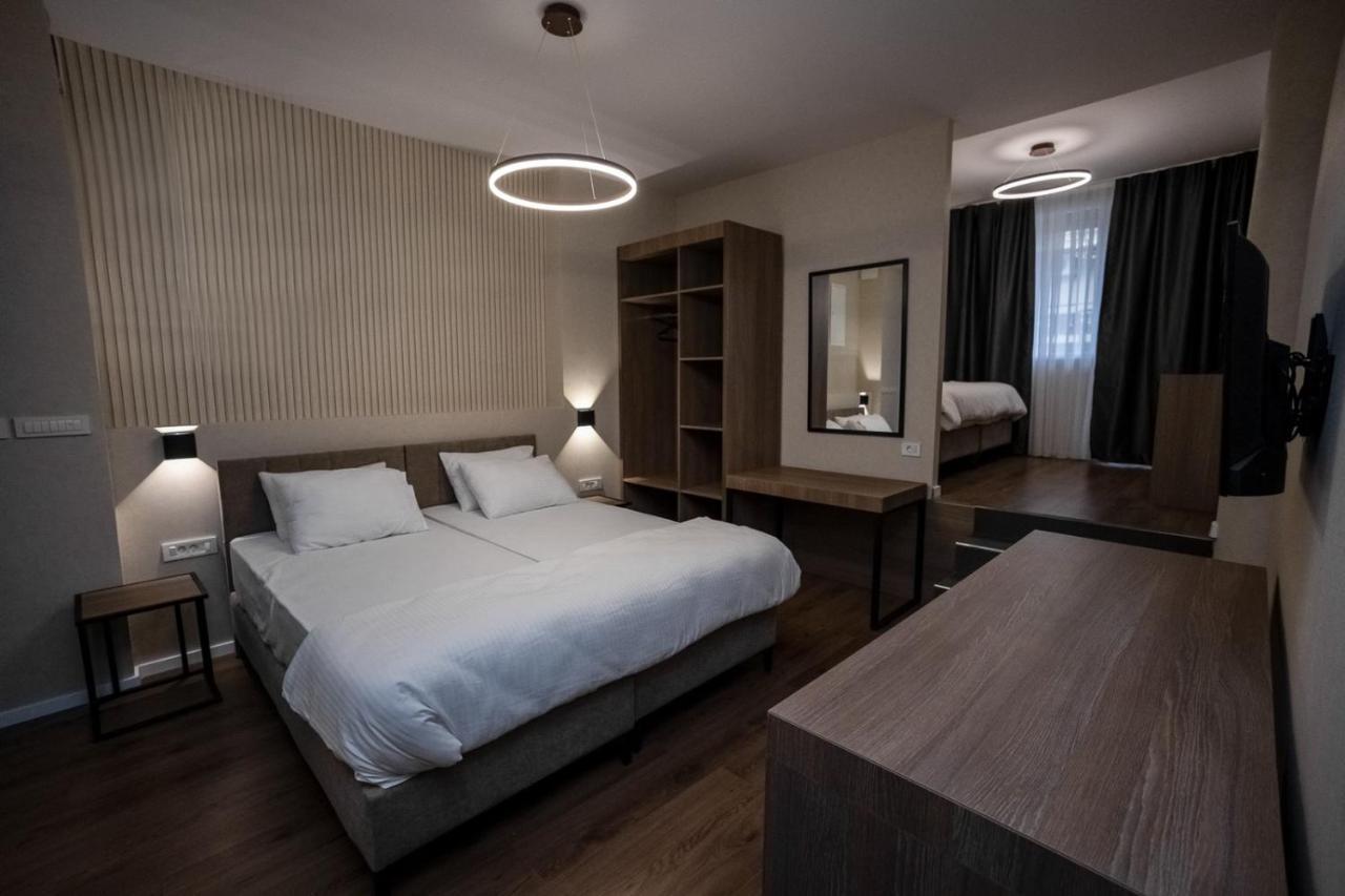 Griffon Bar Food Apartments Струга Екстер'єр фото