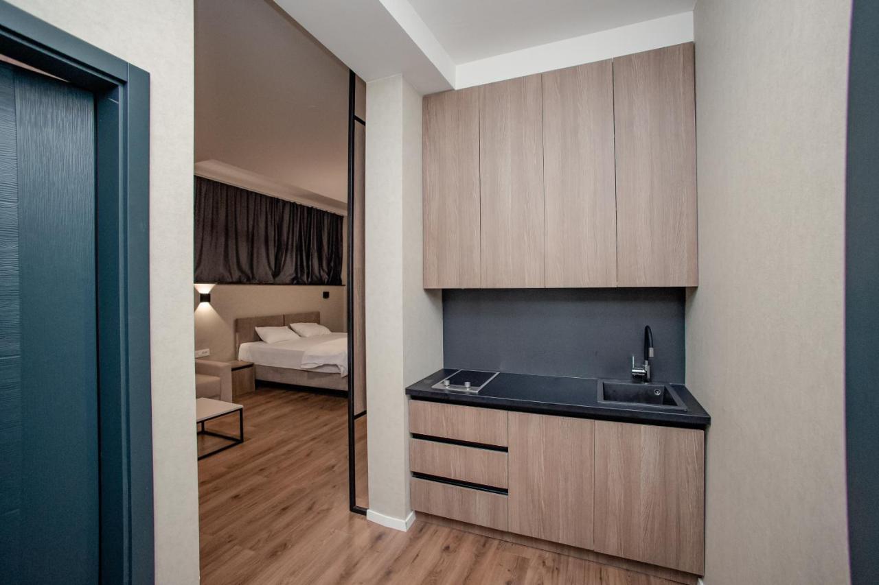 Griffon Bar Food Apartments Струга Екстер'єр фото